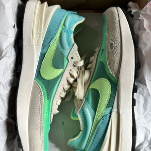 Nike- size 7.5 Green and Blue Waffle One Sneakers VGUC